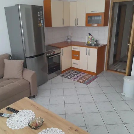 Centre Apartment *