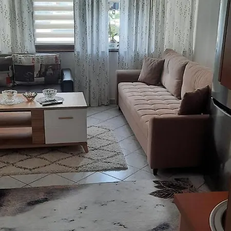 Apartment Centre *